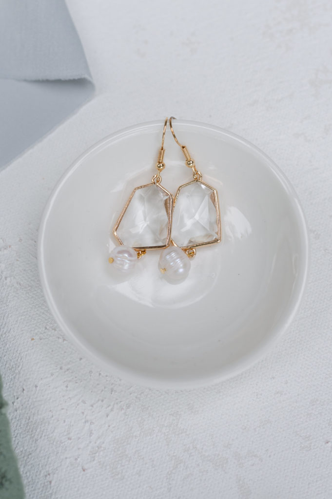 Classic pearl wedding earrings