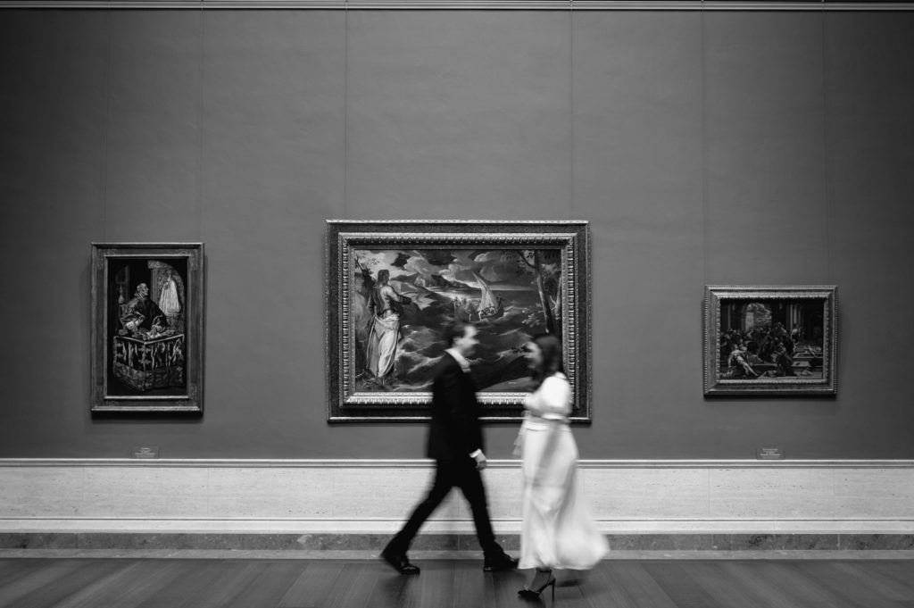 Couple posing in The National Gallery of Art in Washington DC